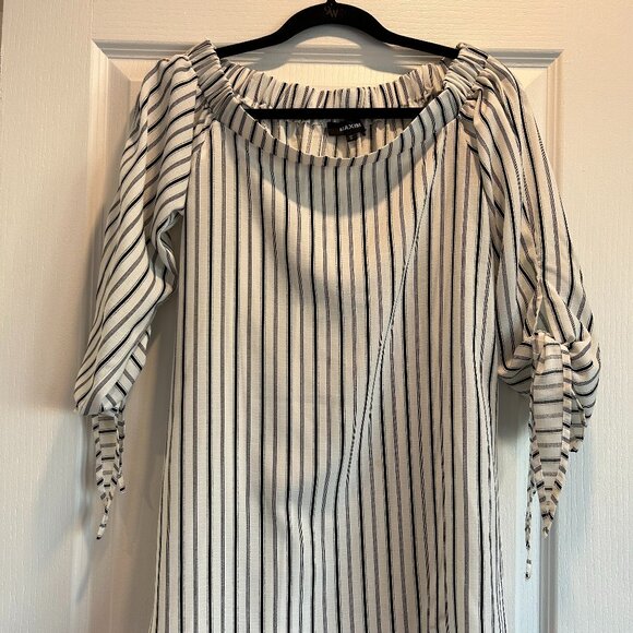 Stripped Off The Shoulder Blouse - Picture 3 of 3